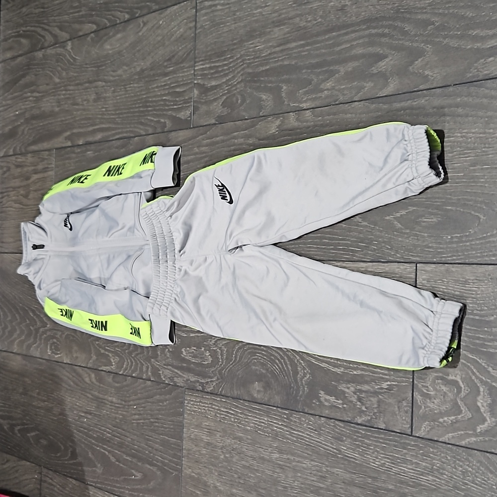 Nike sweat suit set
